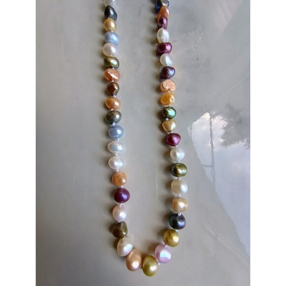 Vintage European Hand Knotted Freshwater Cultured Baroque Pearl Necklace - Picture 3 of 6